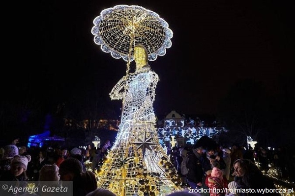 Iluminacja w parku - prośba o ochronę trawników